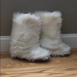 Fluffy whit fur boots